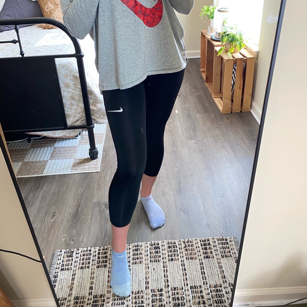 Nike Dri-fit Black 7/8th Length Leggings — Women’s XS